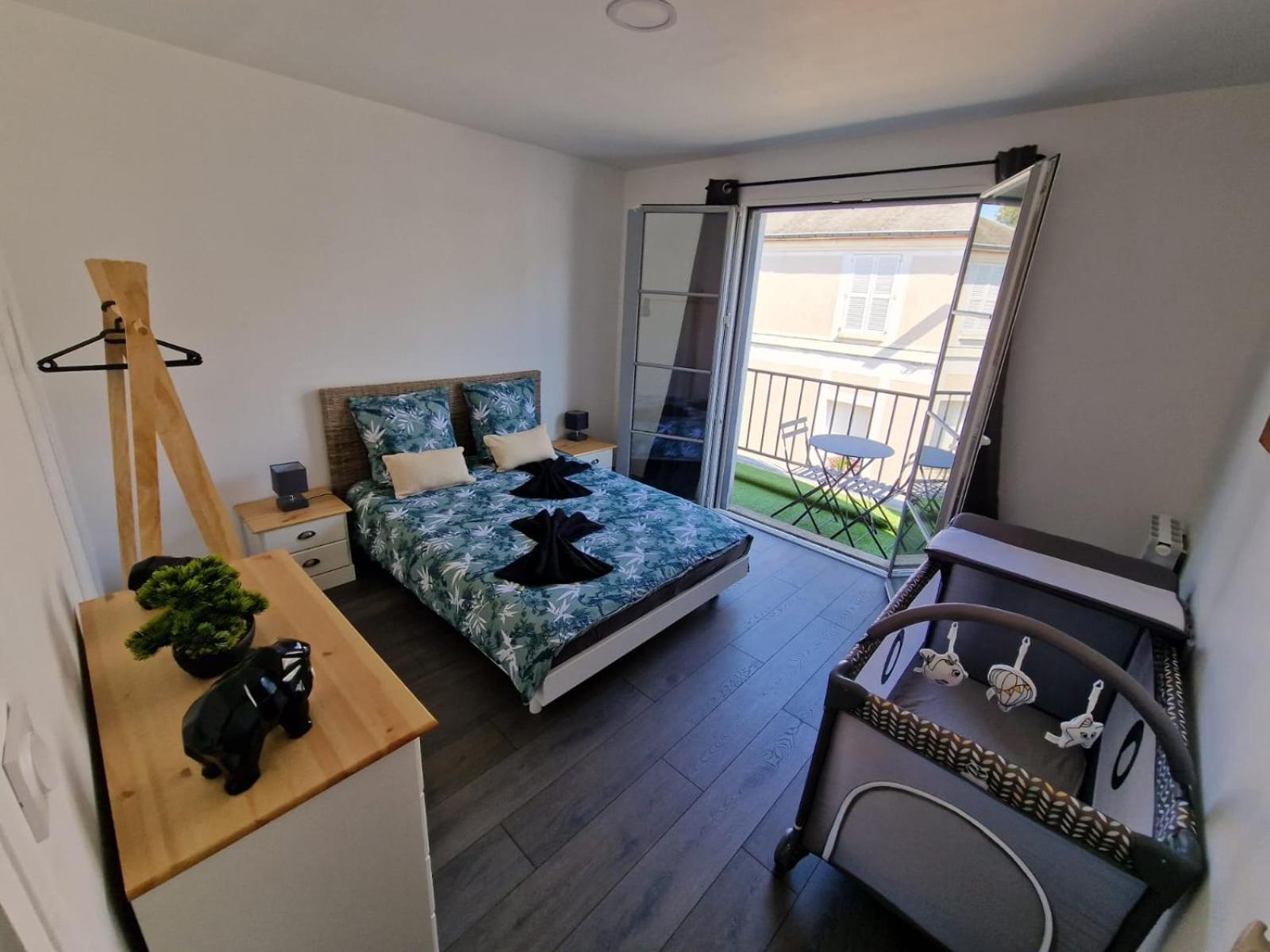 Appartement Hyper Centre Cosy Avec Balcon Châteaudun Eksteriør billede